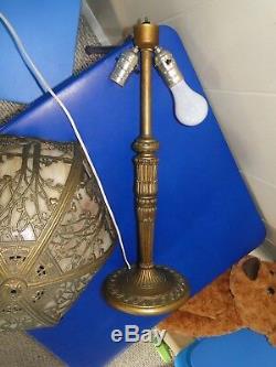 Antique 6 Paneled Stained Glass Table Center Lamp
